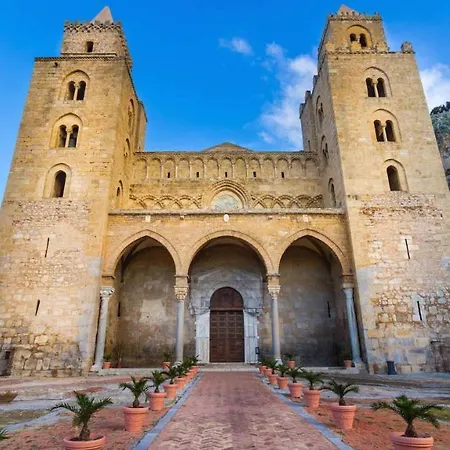 Bådhotel Dormi In Barca A Cefalù